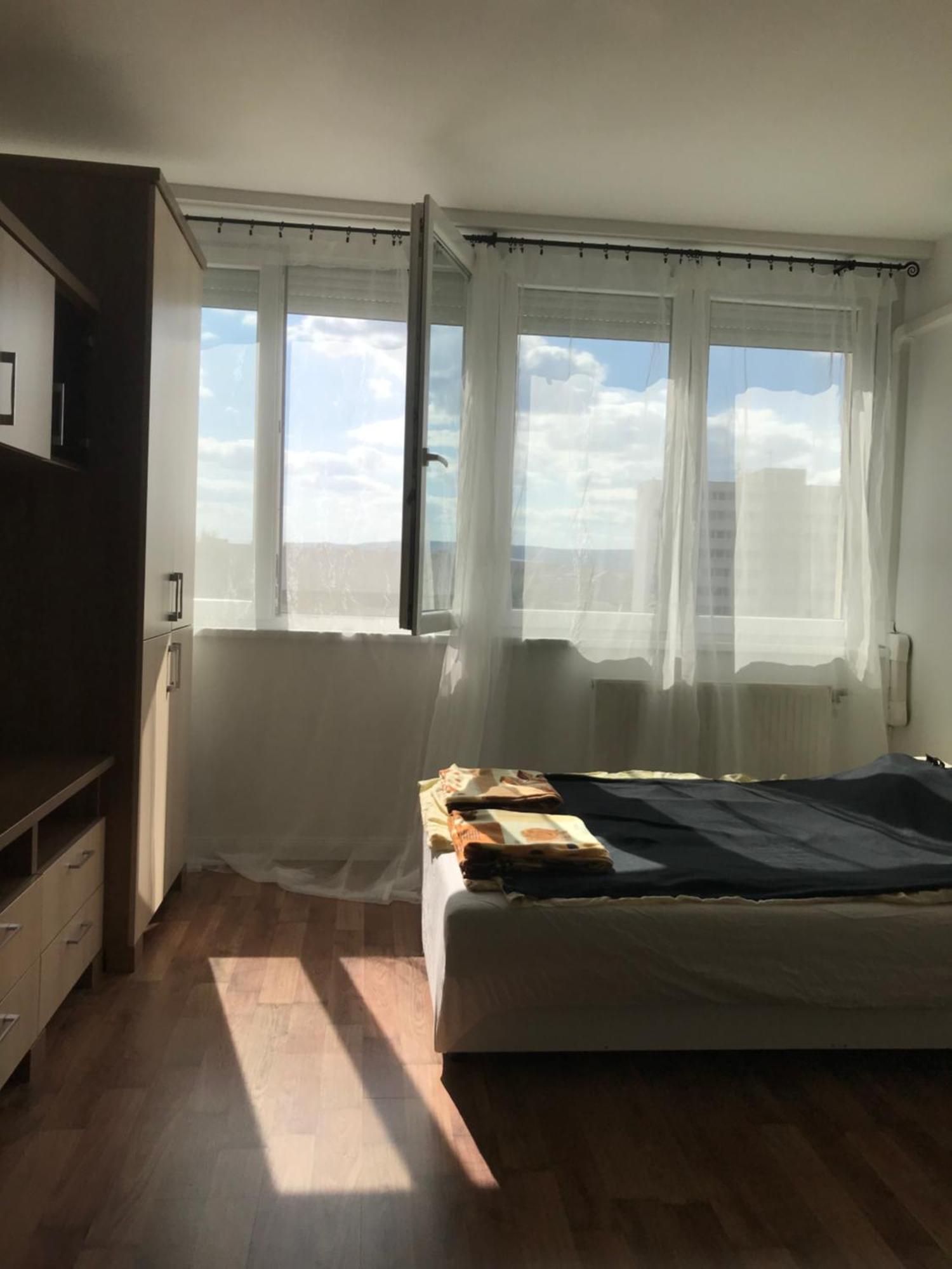 Pillango Parki Kis Lakas 15 Percre A Belvarostol Budapest Exterior foto